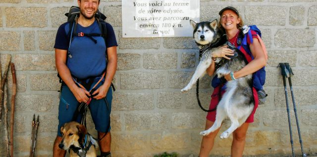 gr20-avec-chiens-marine