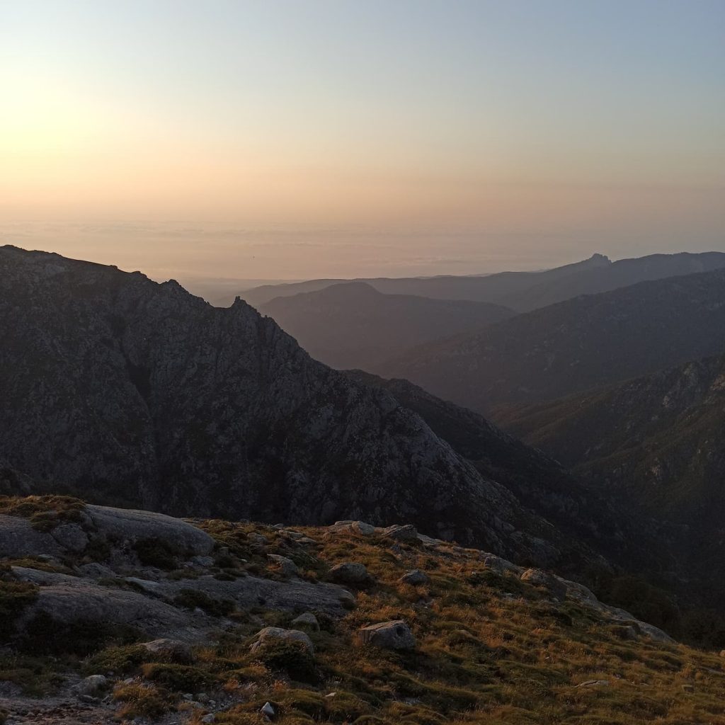 Le GR20 de bon matin